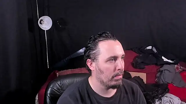 Metalstud online show from 12/17/25, 03:55