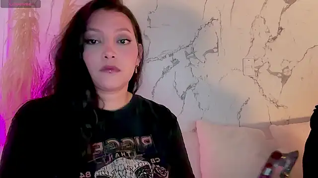 Snapshot of MarcellaGriffin chatting on 06/11/26, 04:37 MarcellaGriffin online show from 06/11/26, 04:37