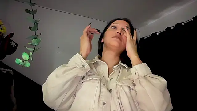 MarcellaGriffin online show from 11/11/25, 08:36