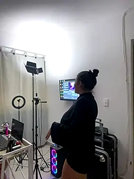 MarcellaGriffin online show from 11/29/25, 07:03