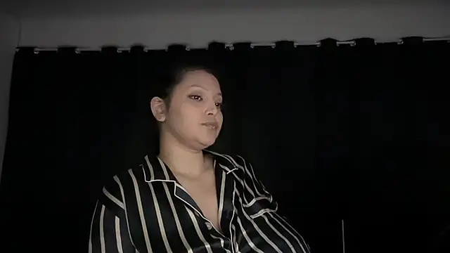 Snapshot of MarcellaGriffin chatting on 09/20/25, 04:28 MarcellaGriffin online show from 09/20/25, 04:28