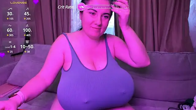 Snapshot of alisiaparril chatting on 03/09/25, 02:43 alisiaparril online show from 03/09/25, 02:43