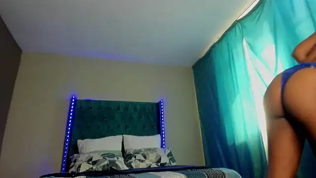 BlueberryDiamond online show from 01/19/25, 02:17