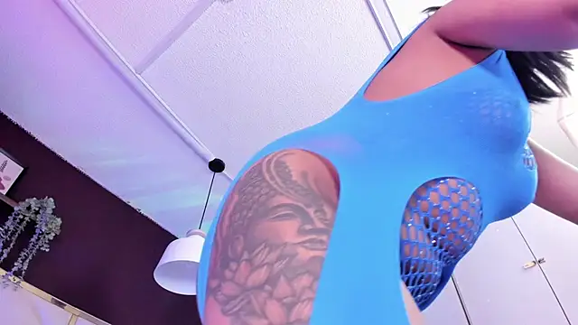 Inndrahot online show from 02/07/26, 03:58