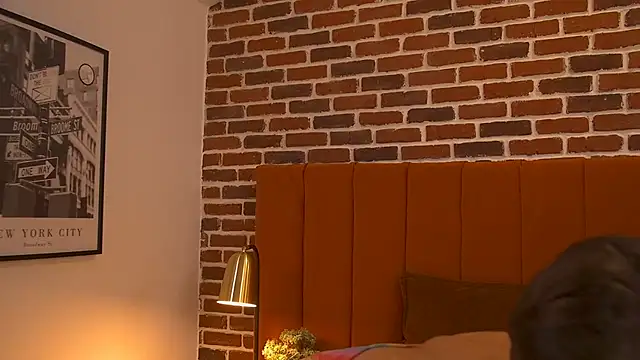 Snapshot of Mellisandre chatting on 11/25/25, 09:15 Mellisandre online show from 11/25/25, 09:15