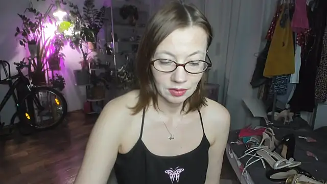 Constancia pure online show from 03/24/26, 12:49