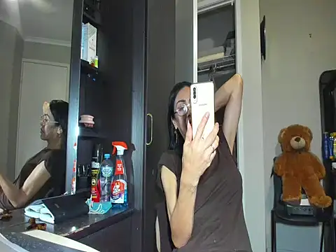 Angelchezcka online show from 04/13/26, 11:03