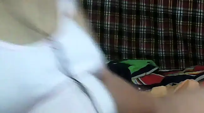 Snapshot of giga-bite chatting on 03/08/25, 05:33 giga-bite online show from 03/08/25, 05:33