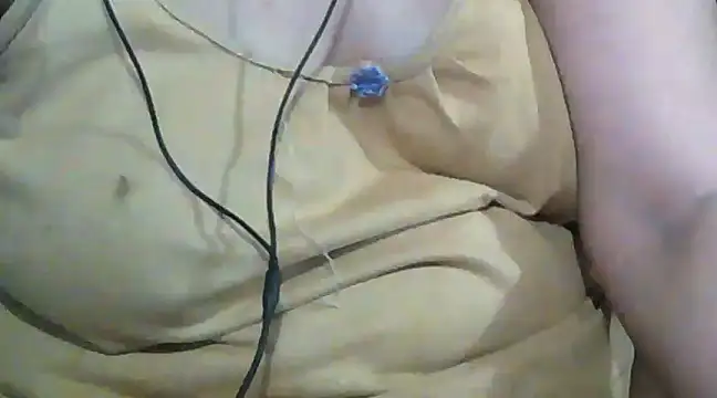 Snapshot of giga-bite chatting on 03/11/25, 06:19 giga-bite online show from 03/11/25, 06:19