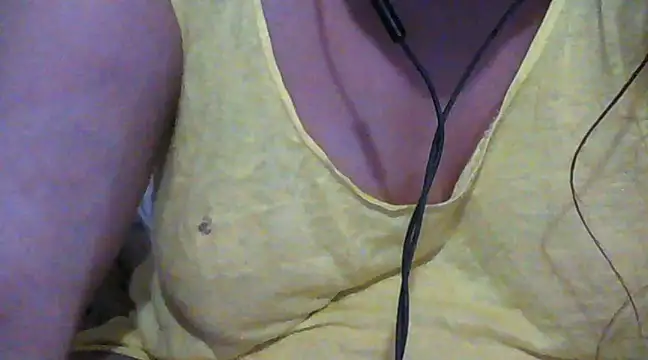 Snapshot of giga-bite chatting on 03/21/25, 05:12 giga-bite online show from 03/21/25, 05:12