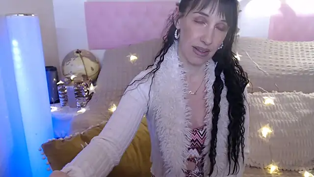 -carla- online show from 12/26/24, 08:28