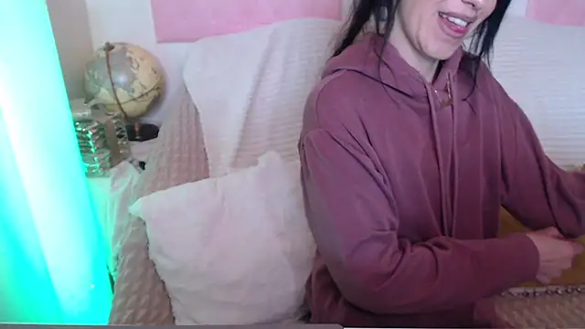 -carla- online show from 04/13/26, 03:49