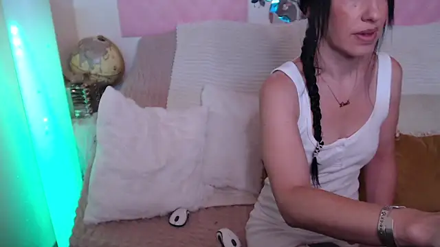 -carla- online show from 10/30/25, 03:09