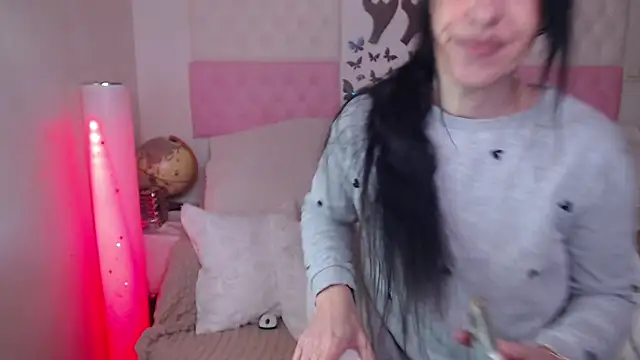 -carla- online show from 11/20/25, 06:14