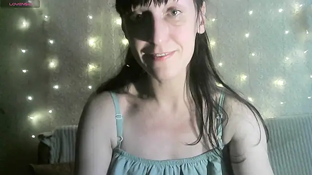 Snapshot of MarieODahliaS chatting on 02/12/26, 12:38 MarieODahliaS online show from 02/12/26, 12:38