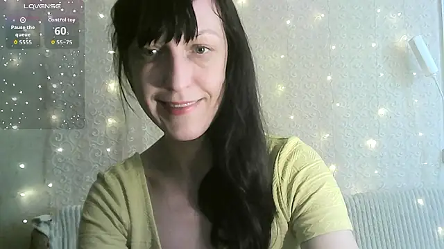 Snapshot of MarieODahliaS chatting on 02/18/26, 11:17 MarieODahliaS online show from 02/18/26, 11:17