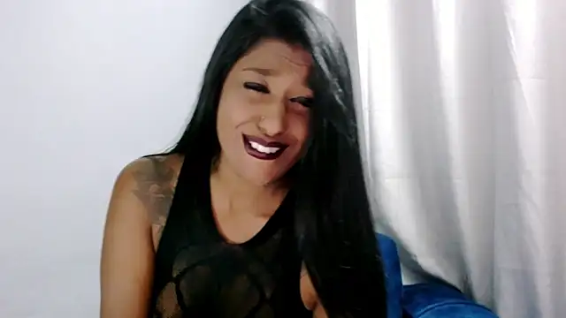 Snapshot of Lisaabrown_ chatting on 07/06/26, 11:07 Lisaabrown online show from 07/06/26, 11:07