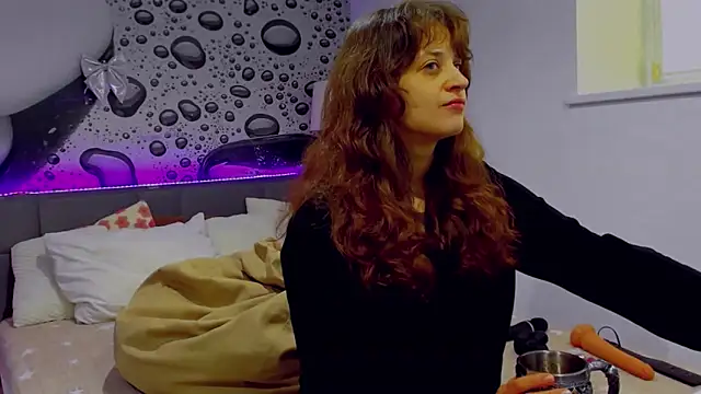 AlmaFancy online show from 03/06/26, 08:09