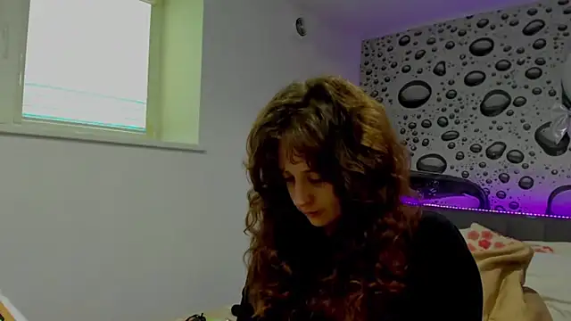 AlmaFancy online show from 03/11/26, 06:07