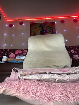 Emma Brown 12 online show from 10/24/25, 09:14