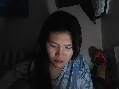 leamorena online show from 12/18/25, 05:50