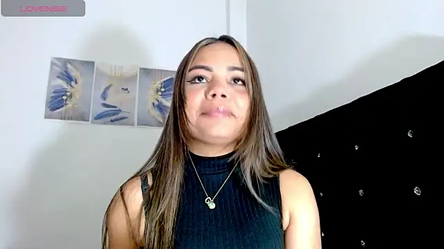 Kylie loveee online show from 02/24/26, 07:48