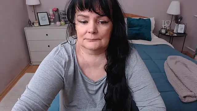 LeveMe2Nightt online show from 12/16/25, 01:15