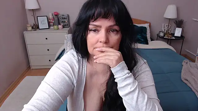 LeveMe2Nightt online show from 11/15/25, 01:37