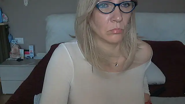 Snapshot of -K-- chatting on 04/03/26, 08:54 -K-- online show from 04/03/26, 08:54