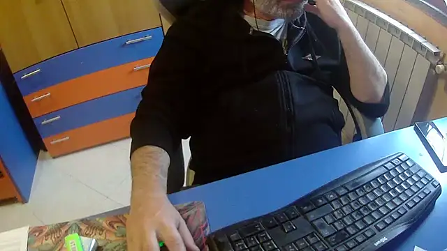 Tango128 online show from 04/22/26, 06:20