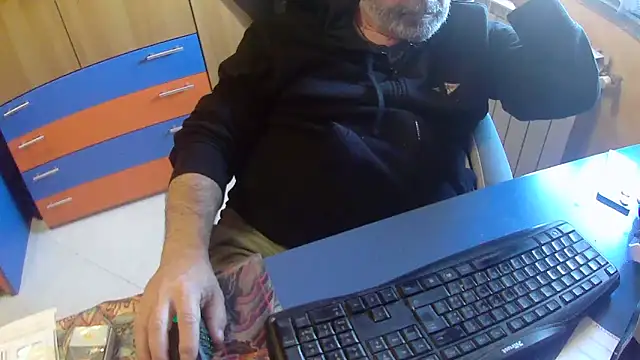 Tango128 online show from 04/19/26, 08:37