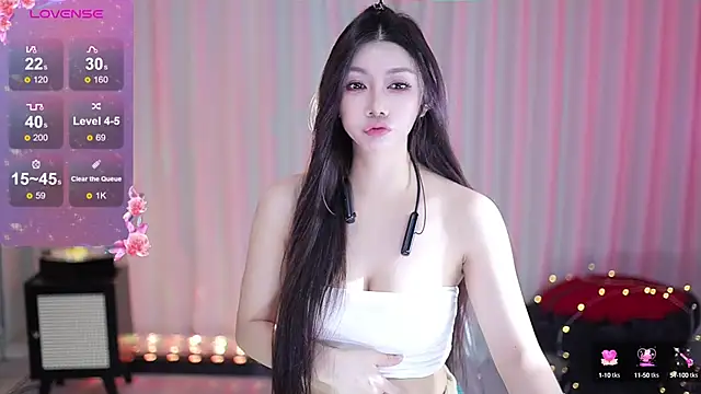 Angel-Bei-bei online show from 10/31/25, 02:02