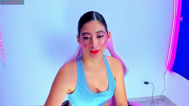 Snapshot of MeganWhite3 chatting on 03/23/25, 04:38 MeganWhite3 online show from 03/23/25, 04:38