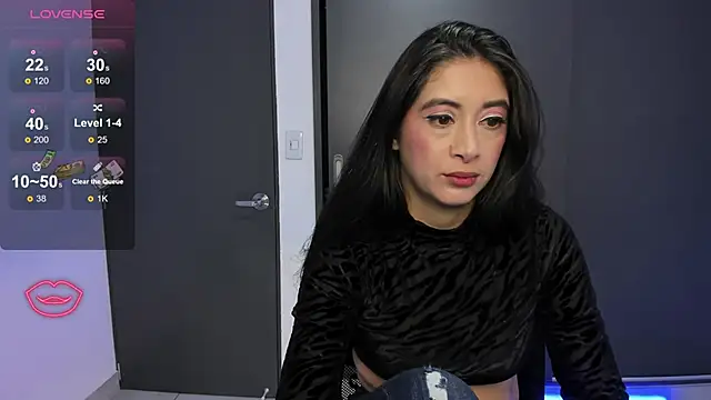 Snapshot of MeganWhite3 chatting on 10/11/25, 02:56 MeganWhite3 online show from 10/11/25, 02:56
