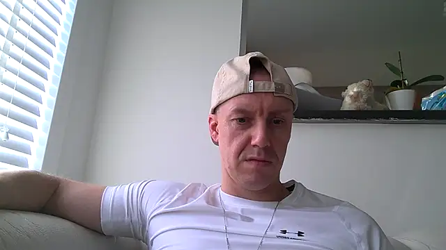 ploki2180 online show from 10/26/25, 12:38