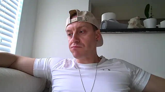 ploki2180 online show from 11/02/25, 02:55