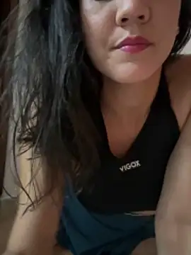 Snapshot of mahia_queen chatting on 06/16/26, 11:38 mahia queen online show from 06/16/26, 11:38