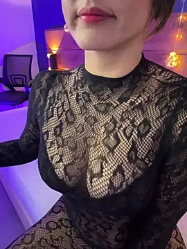 Snapshot of mahia_queen chatting on 12/02/25, 12:07 mahia queen online show from 12/02/25, 12:07