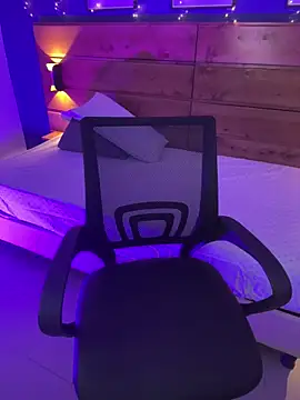 mahia queen online show from 02/12/26, 10:59