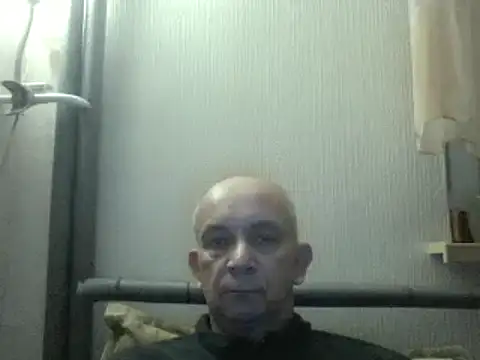 Snapshot of bigcock_marusz chatting on 02/02/25, 09:13 bigcock marusz online show from 02/02/25, 09:13