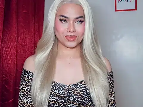 MistressLuna1 online show from 11/16/25, 08:46