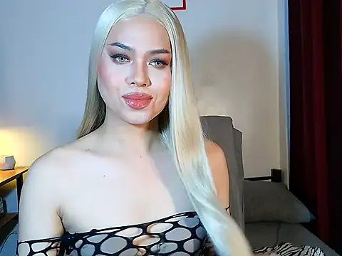 MistressLuna1 online show from 04/28/26, 06:12