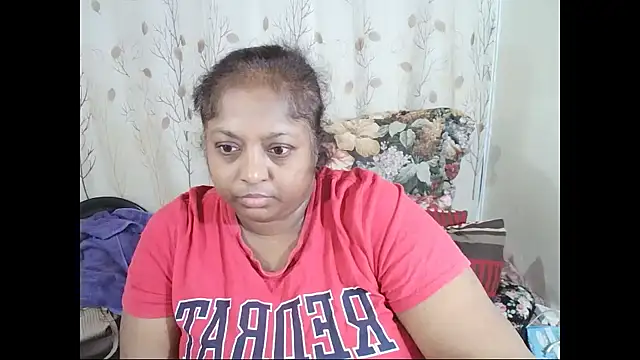 Snapshot of Indiantasha chatting on 07/10/26, 04:07 Indiantasha online show from 07/10/26, 04:07