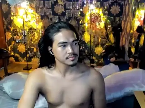 Snapshot of lumad_morningstar chatting on 05/19/26, 01:56 lumad morningstar online show from 05/19/26, 01:56
