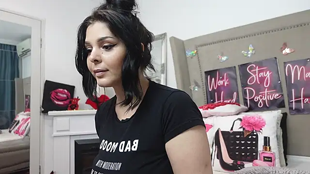 LexyRene online show from 04/03/26, 09:38