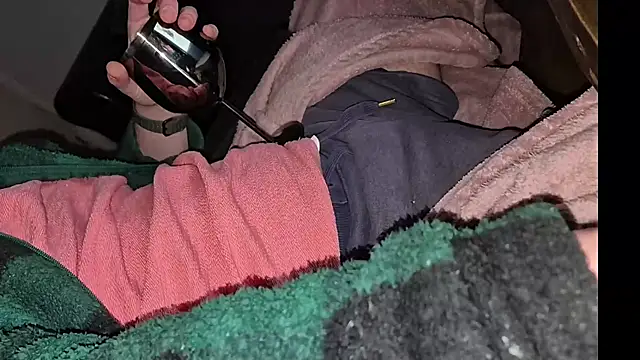 -luckybong- online show from 03/09/25, 09:14