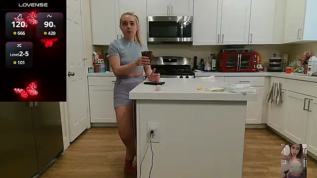 Blondiewithanass online show from 06/05/26, 07:52