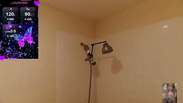 Snapshot of Blondiewithanass chatting on 02/03/26, 03:15 Blondiewithanass online show from 02/03/26, 03:15