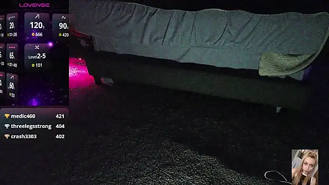 Snapshot of Blondiewithanass chatting on 11/01/25, 12:43 Blondiewithanass online show from 11/01/25, 12:43