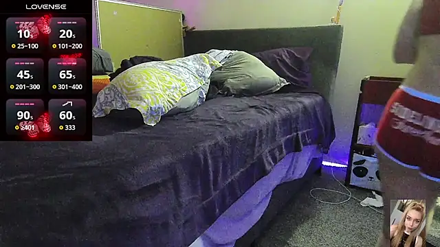 Blondiewithanass online show from 05/25/26, 06:01